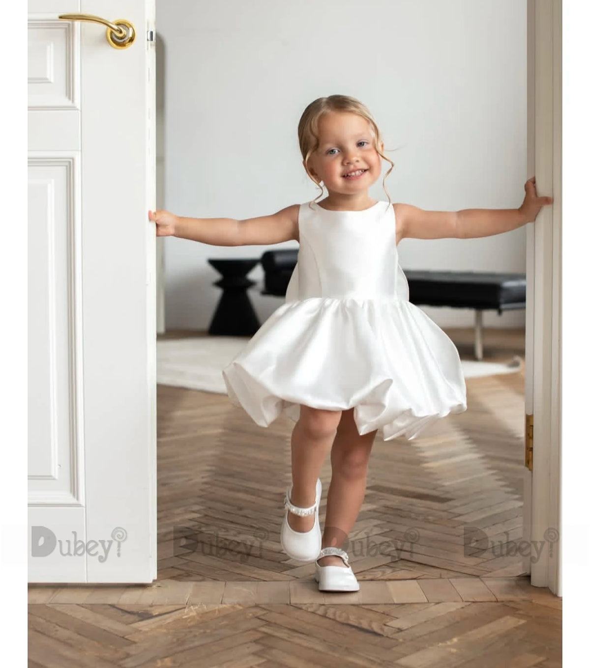Vestido de Ceremonia Infantil con Flores y Falda de Tul